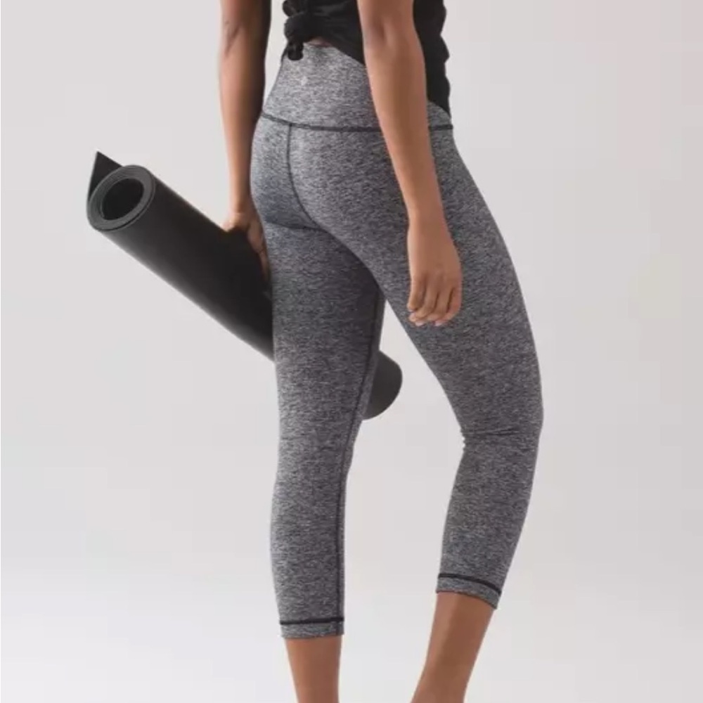 Lululemon Wunder Under Luon Heathered Black Crop Leggings